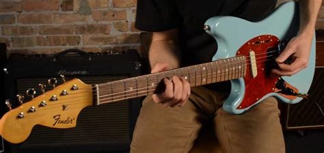 Top Five Best Guitars for Left Handed Players - Guitar Space