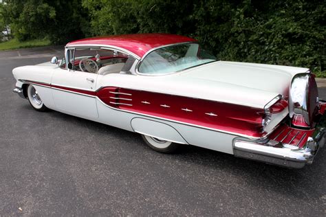 1958 PONTIAC STAR CHIEF CUSTOM HARDTOP - 196002- Barrett-Jackson ...