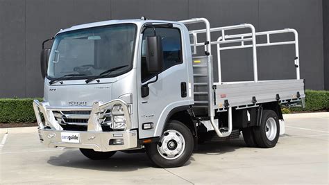 2022 Isuzu N-Series Truck Review: NPR Tradepack cab-chassis is more ute ...