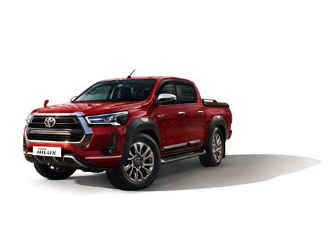 Toyota Hilux Bookings Reopen in India - Car India