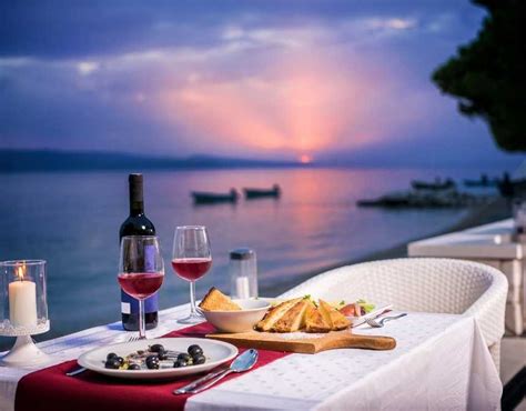 Romantic Beach Dinner Ideas