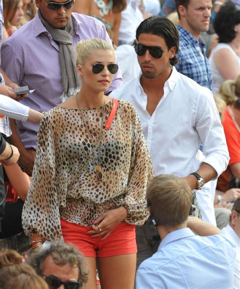 Sami Khedira with Girlfriend Pics | FOOTBALL STARS WALLPAPERS