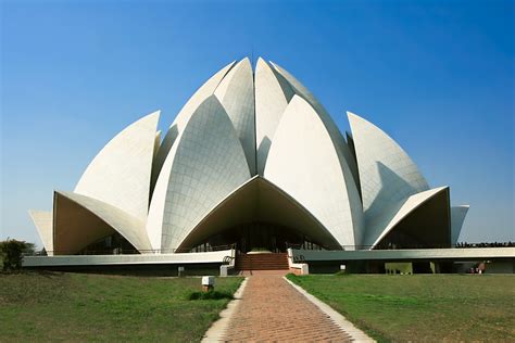 Lotus Temple Historical Facts and Pictures | The History Hub