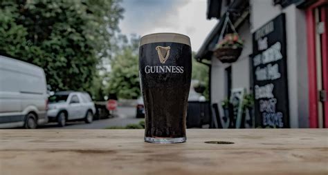 Guinness: The Best Guide to Ireland’s #1 Beer - ConnollyCove