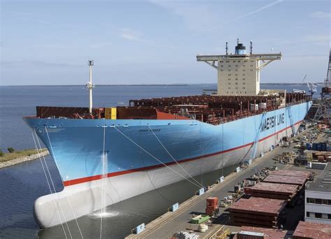 Emma Maersk - The Secret Story of Building The World's Largest Container Ship