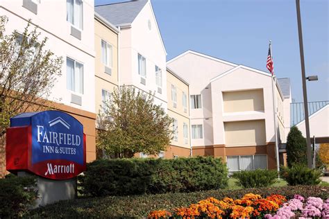 Fairfield Inn | Fairfield inn, Chicago hotels, Inn