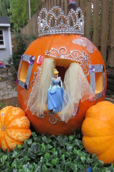 Cool Pumpkin Decorating Ideas For Halloween - family holiday.net/guide to family holidays on the ...