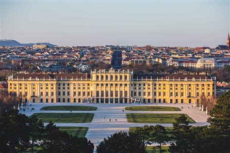 20 Famous Landmarks in Austria For Your 2021 Bucket List