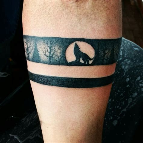 Ideas and wolf tattoo designs. Wolf tattoos. Discover the most amazing ...