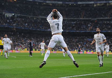 Ronaldo's Iconic Celebration: Decoding the Signature Moves of CR7 ...