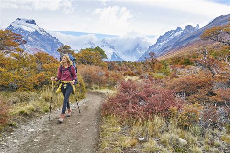 Argentina, Patagonia, El Chalten, woman hiking at Cerro Torre in Los ...