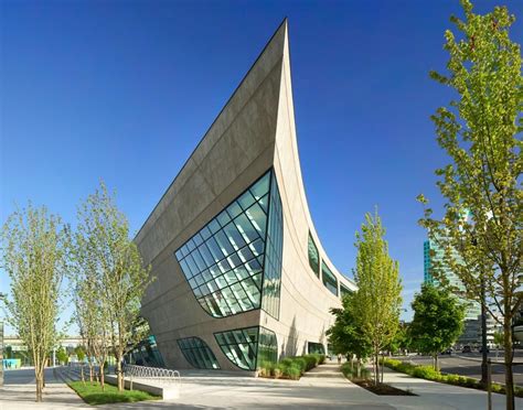 Biblioteca Municipal de Surrey / Bing Thom Architects | ArchDaily Colombia