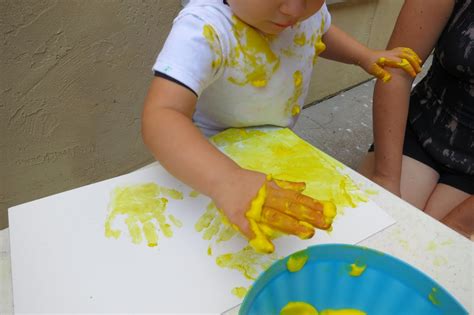 Toddler Art Class: Foam Paint : library makers