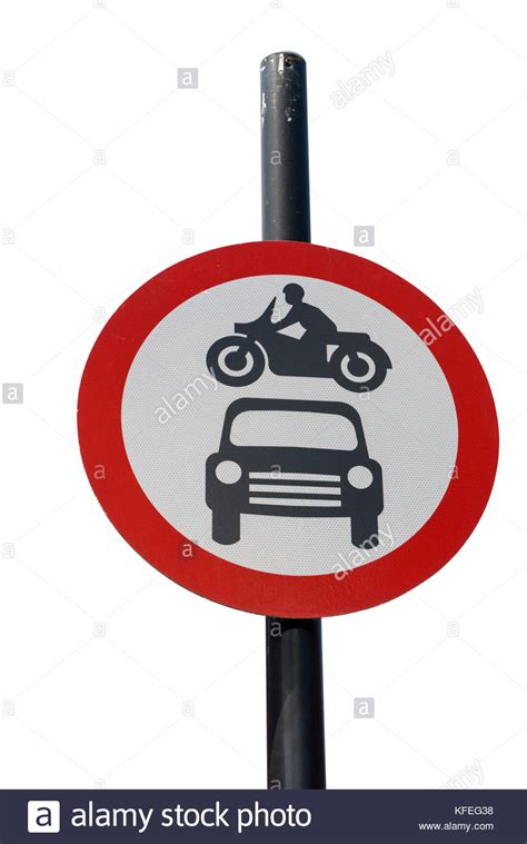 Road Sign Uk Cut Out Stock Photos & Road Sign Uk Cut Out Stock Images - Alamy