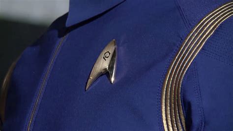 A Close-Up Look At ‘Star Trek: Discovery’ Uniforms [INFOGRAPHIC] – TrekMovie.com