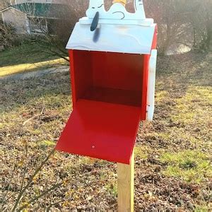 Snoopy Designed Mailbox/ Possibilities for This Theme to Be Designed as a Birdhouse Also If ...