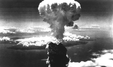 Hiroshima bomb: Japan marks 75 years since nuclear attack - Read to lead
