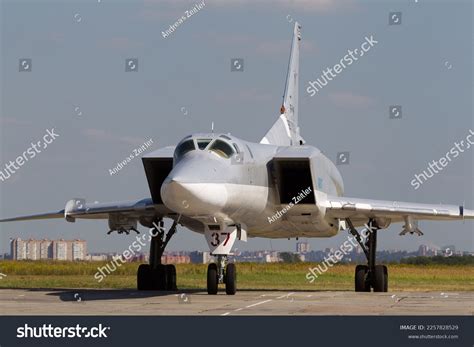 Tupolev Tu-22 Blinder Heavy Bomber Bomber Stock Photo 2257828529 | Shutterstock