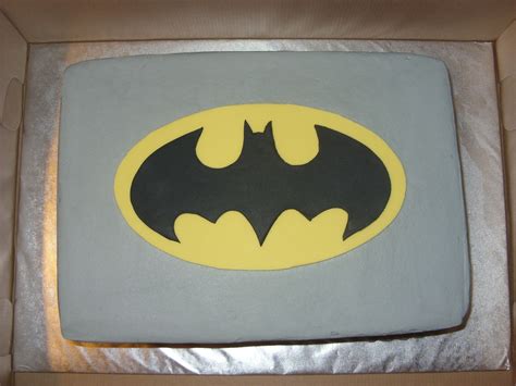 Batman Cake | Kids cake, Batman cake, Batman theme