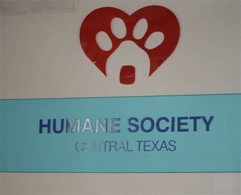 The Humane Society Of Central Texas In Waco, Texas – 2 Traveling Dogs