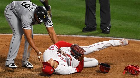 Shohei Ohtani hits home run in historic start, but leaves with injury