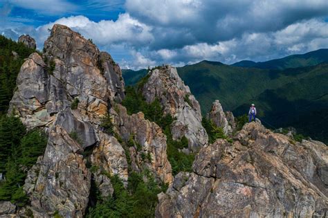 クライミングとトレッキング2つの要素を感じる新しい山登りリッジ・クライミングの世界へ - THE NORTH FACE MOUNTAIN