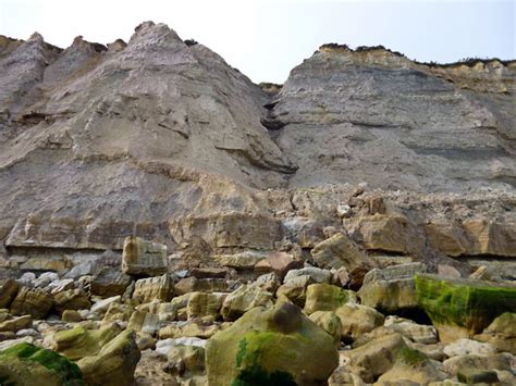 Eroding cliff, Fairlight Cove © Robin Webster cc-by-sa/2.0 :: Geograph Britain and Ireland