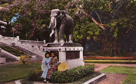 Elephant statue i - HISTORIC VIETNAM