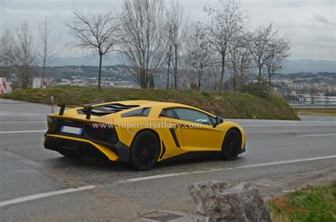 Lamborghini Aventador LP750-4 SV - Spotted on the road