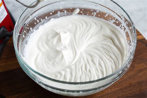 Whipped Cream {and 10 Recipes to Use It!} - Cooking Classy