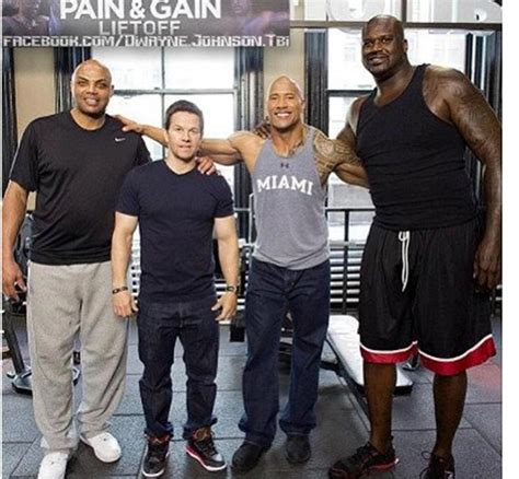 The Rock is 6'5" Shaq for scale. | Shaquille o'neal, The rock dwayne ...