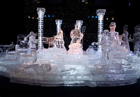 Holiday Ice Sculptures Dallas, TX | Gaylord Texan Resort & Convention Center.