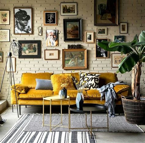 35 Amazing Vintage Living Room Decor Ideas - MAGZHOUSE