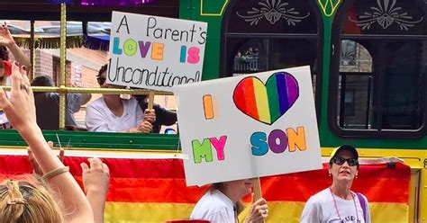 Best Signs From 2017 Pride Parade | POPSUGAR News