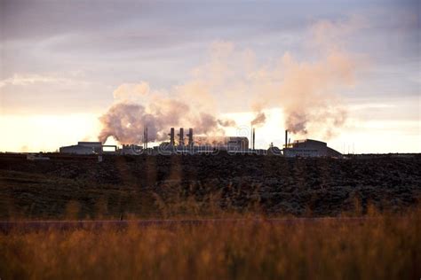 Blue Lagoon Geothermal Power Plant Stock Photo - Image of grass, plant: 22074838