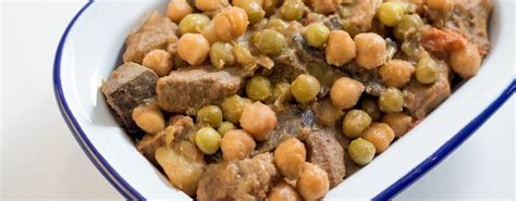 Pork Menudo with U.S. Chickpeas and U.S. Green Peas – USA Pulses