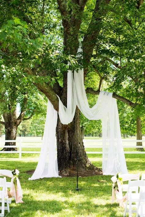 Top 20 Wedding Tree Backdrops and Arches | Roses & Rings | Wedding ceremony decorations outdoor ...