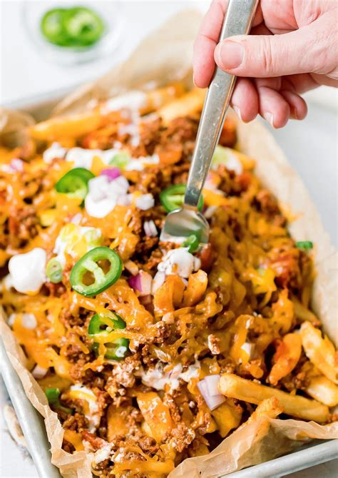 Loaded Chili Cheese Fries - Foodie and Wine