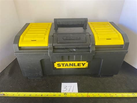 Stanley Tool Box | EstateSales.org