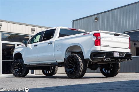 Lifted 2019 Chevy Silverado 1500 with 6 Inch Rough Country Suspension Lift Kit and 22×12 Fuel ...