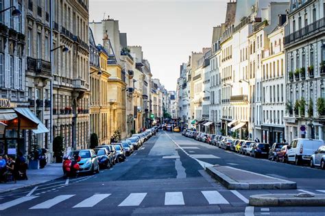 Offbeat Paris: How to enjoy Paris like a local