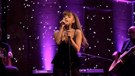 Ariana Grande Gets a Manchester Bee Tattoo In Honor of the City and ...