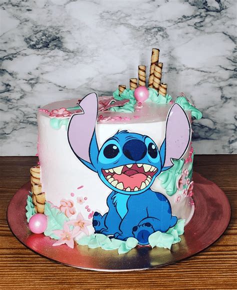 Lilo and Stitch Theme Cake Ideas Images (Birthday Cake Pictures) | Stitch cake, Disney birthday ...