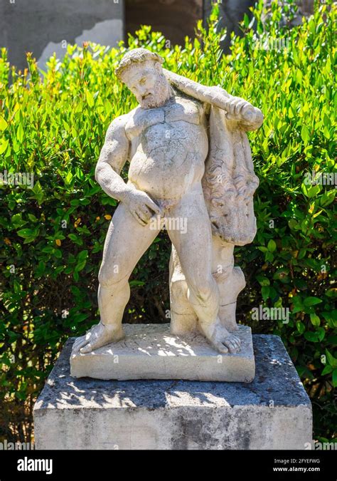 Marble statue of Drunken Hercules - House of the Deer (Casa dei Cervi ...