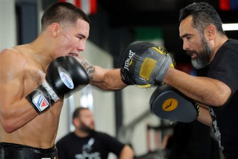 Photos: Oscar Valdez Training in Beast Mode For Scott Quigg - Boxing News