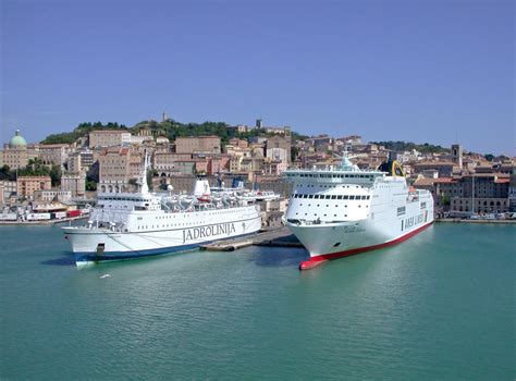 VisitsItaly.com - Ferries to and from Italian ports