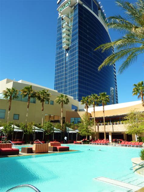 Pictures of the Pool at the Palms Resort Las Vegas