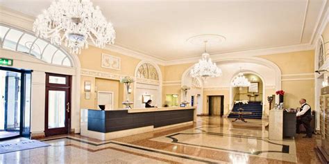 Gresham Hotel, Dublin - Cantrell & Crowley