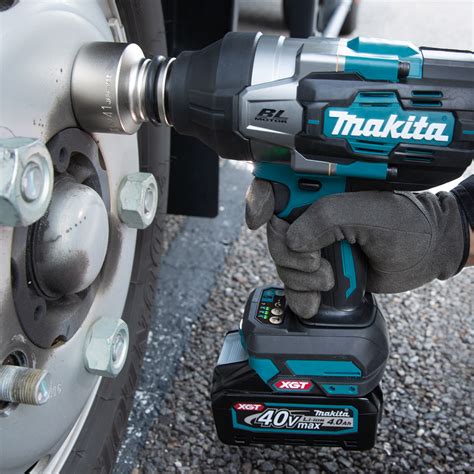 Makita TW001GZ Cordless Brushless Impact Wrench 19mm (3/4″) 1,800 N·m – GIGATOOLS Industrial Center