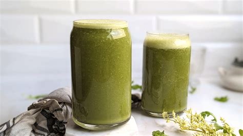 Arugula Smoothie Recipe - The Herbeevore